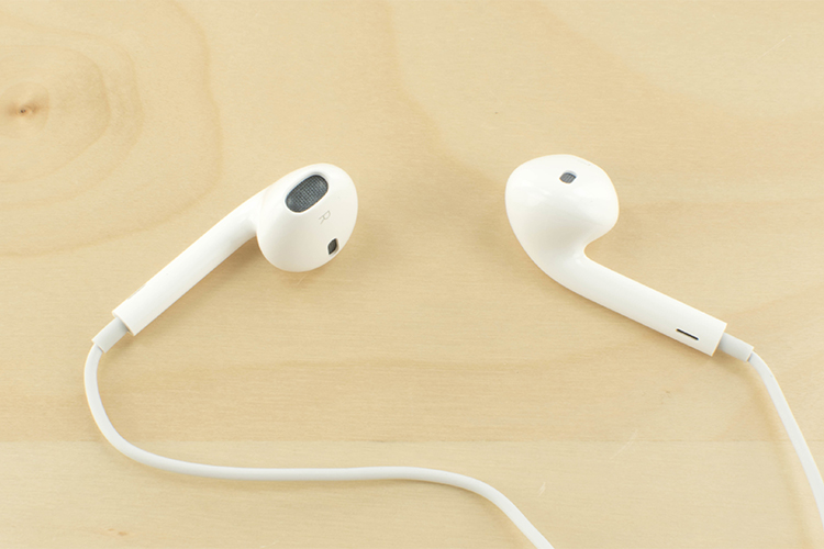 Tai Nghe Nhét Tai Apple Earpods Kết Nối Cổng Lightning MMTN2ZA/A - Hàng Chính Hãng