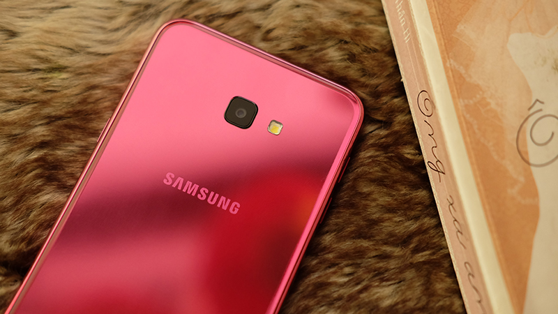Điện Thoại Samsung Galaxy J6 Plus - Hàng Chính Hãng