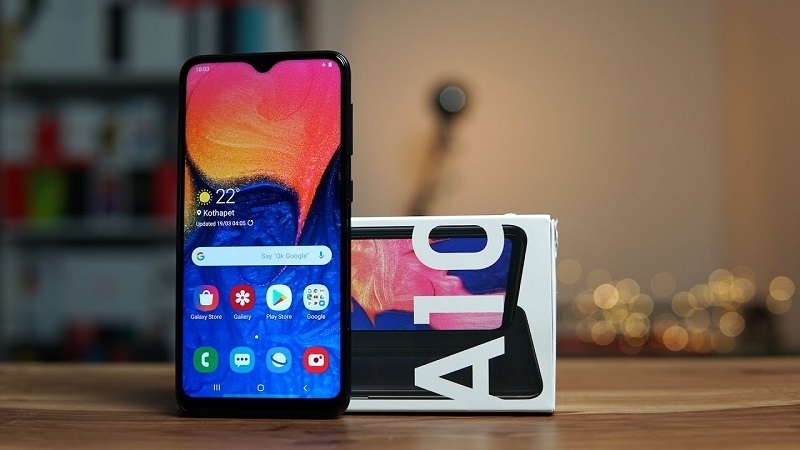 Điện thoại Samsung Galaxy A10 thiết kế
