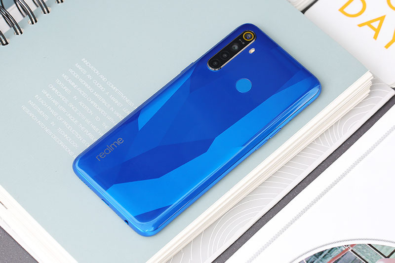 Điện thoại Realme 5 - 64GB, 3GB RAM, 6.5 inch