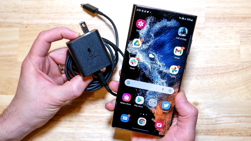 Điện thoại Samsung Galaxy S22 Ultra 128GB pin