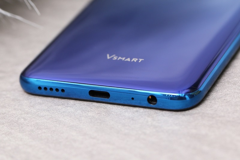 Điện thoại Vsmart Live - 6GB RAM, 64GB, 6.2 inch