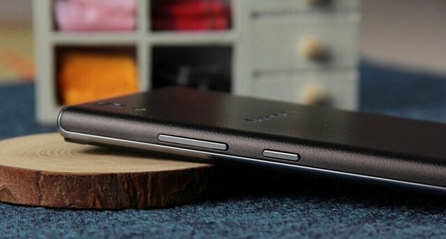 Điện thoại Lenovo P70