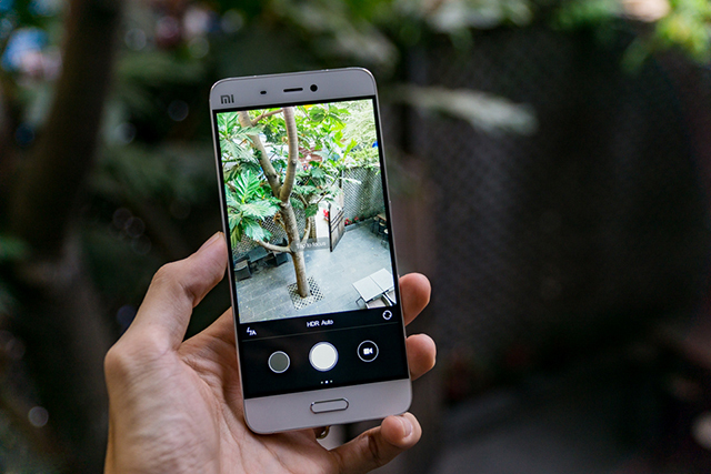 Điện thoại Xiaomi Mi 5